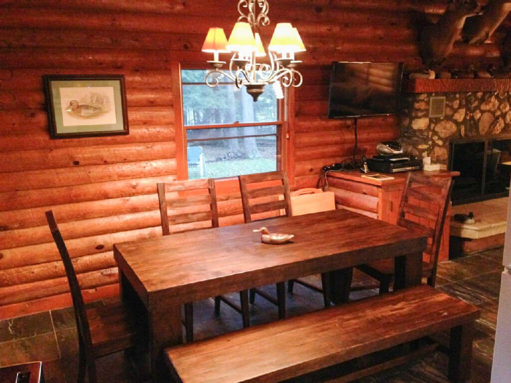 whitetail cabin dining room table